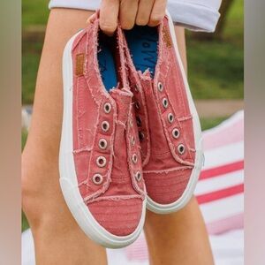 Blowfish Malibu Sneakers Dusty Pink Women's Shoes-8 Coral Slip On Canvas Casual